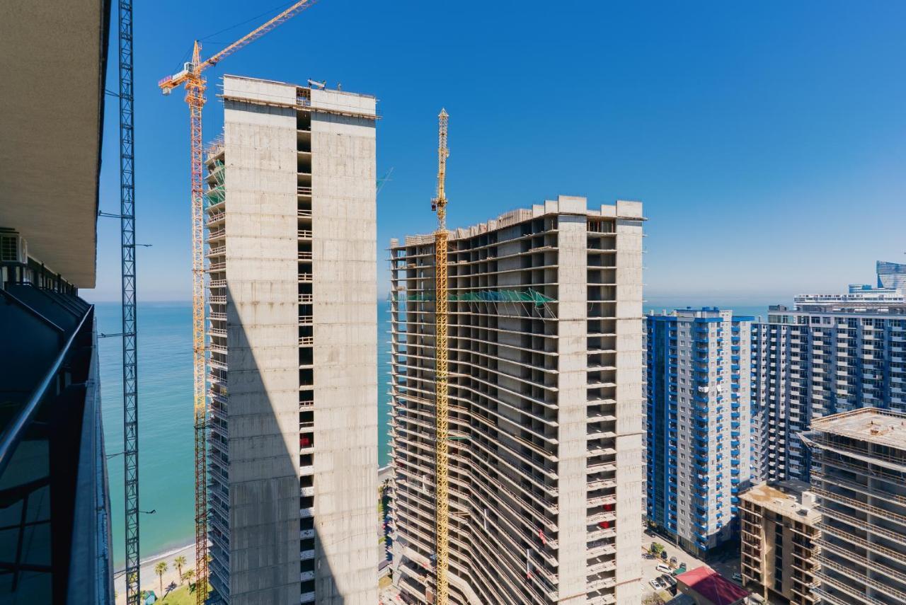 Beach Tower By G-Point Batumi Exteriör bild