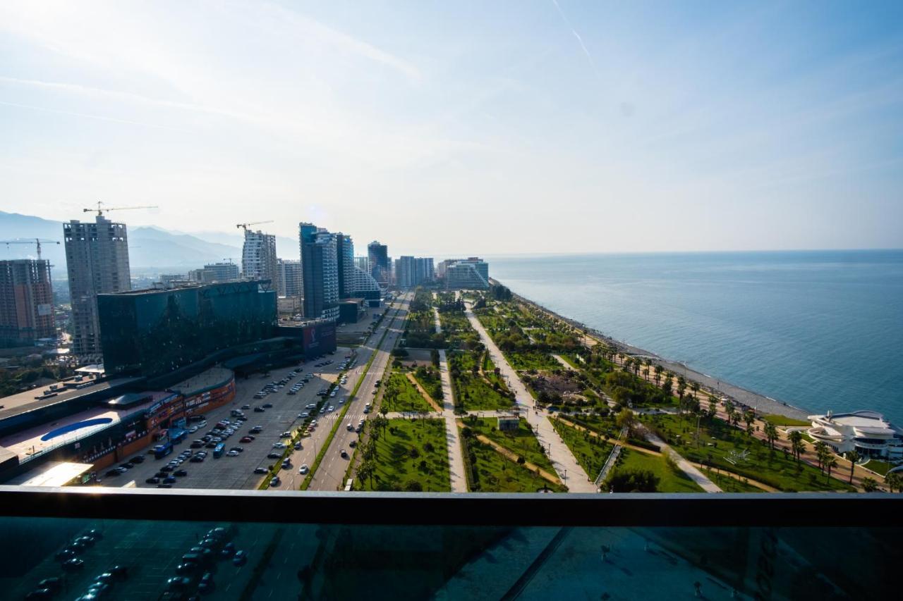 Beach Tower By G-Point Batumi Exteriör bild